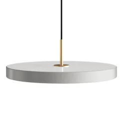 Asteria Plus medium pendel, mist grå/messing