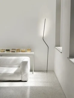 NEO gulvlampe, sort